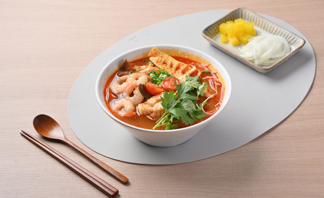 똠양꿍 쌀국수